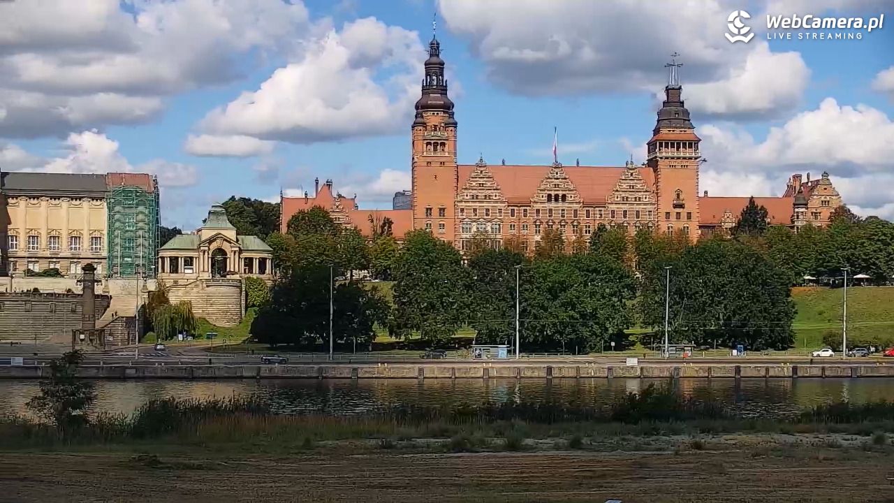 Widok na Bulwary Szczecińskie - 08 sierpień 2026, 11:20