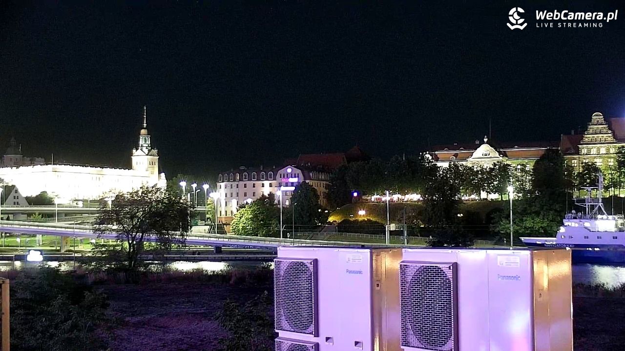 Widok na Bulwary Szczecińskie - 08 sierpień 2026, 23:37