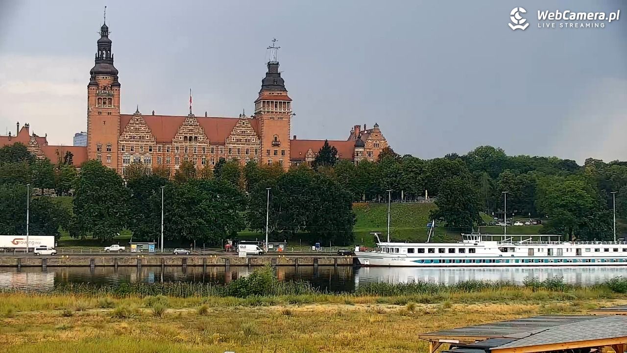 Widok na Bulwary Szczecińskie - 05 sierpień 2026, 09:26