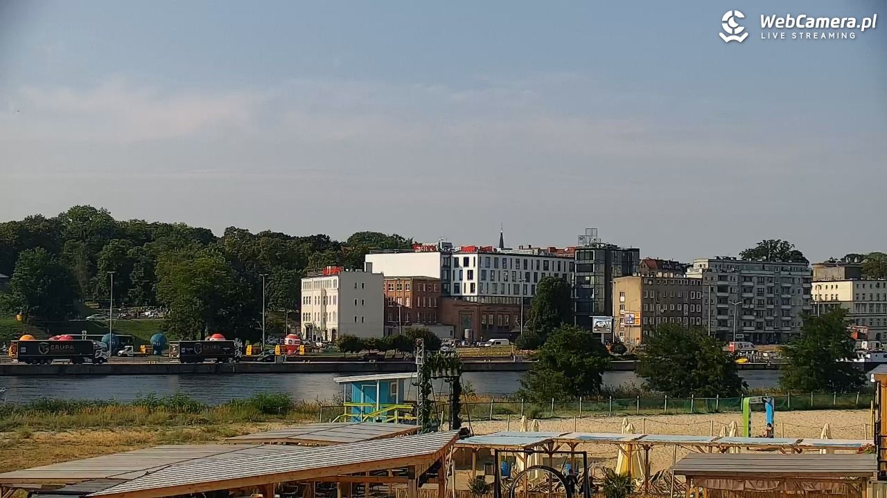 Widok na Bulwary Szczecińskie - 04 sierpień 2026, 16:49