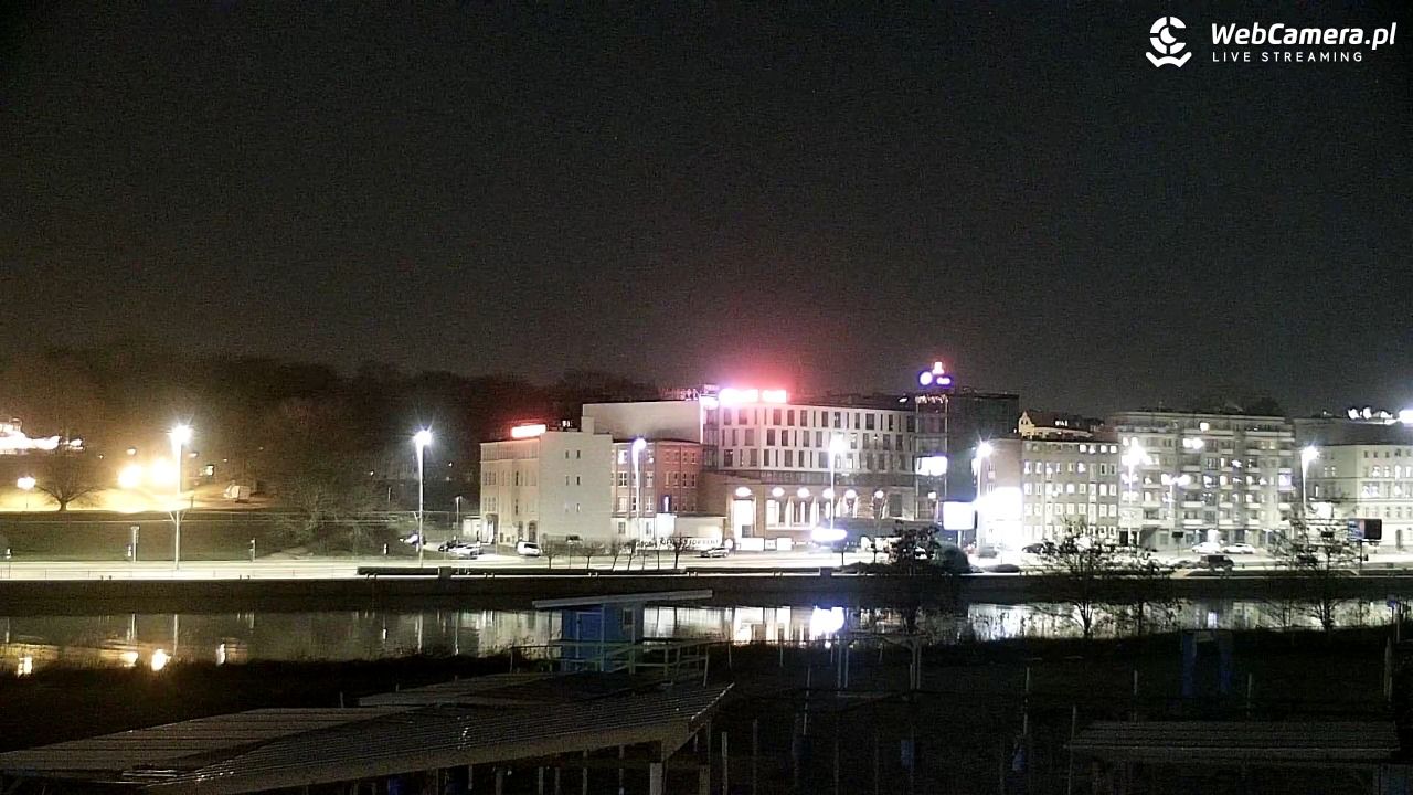 Widok na Bulwary Szczecińskie - 17 marzec 2026, 21:49