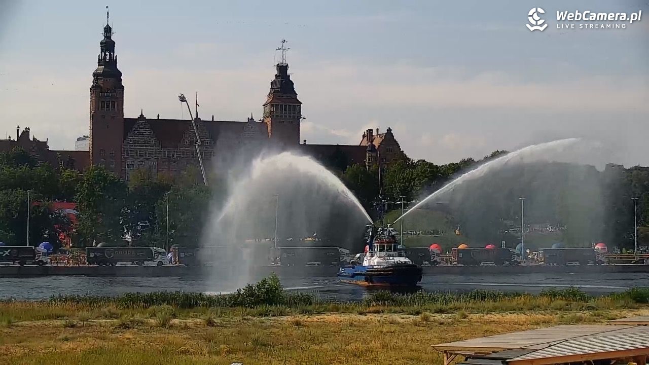 Widok na Bulwary Szczecińskie - 04 sierpień 2026, 16:32