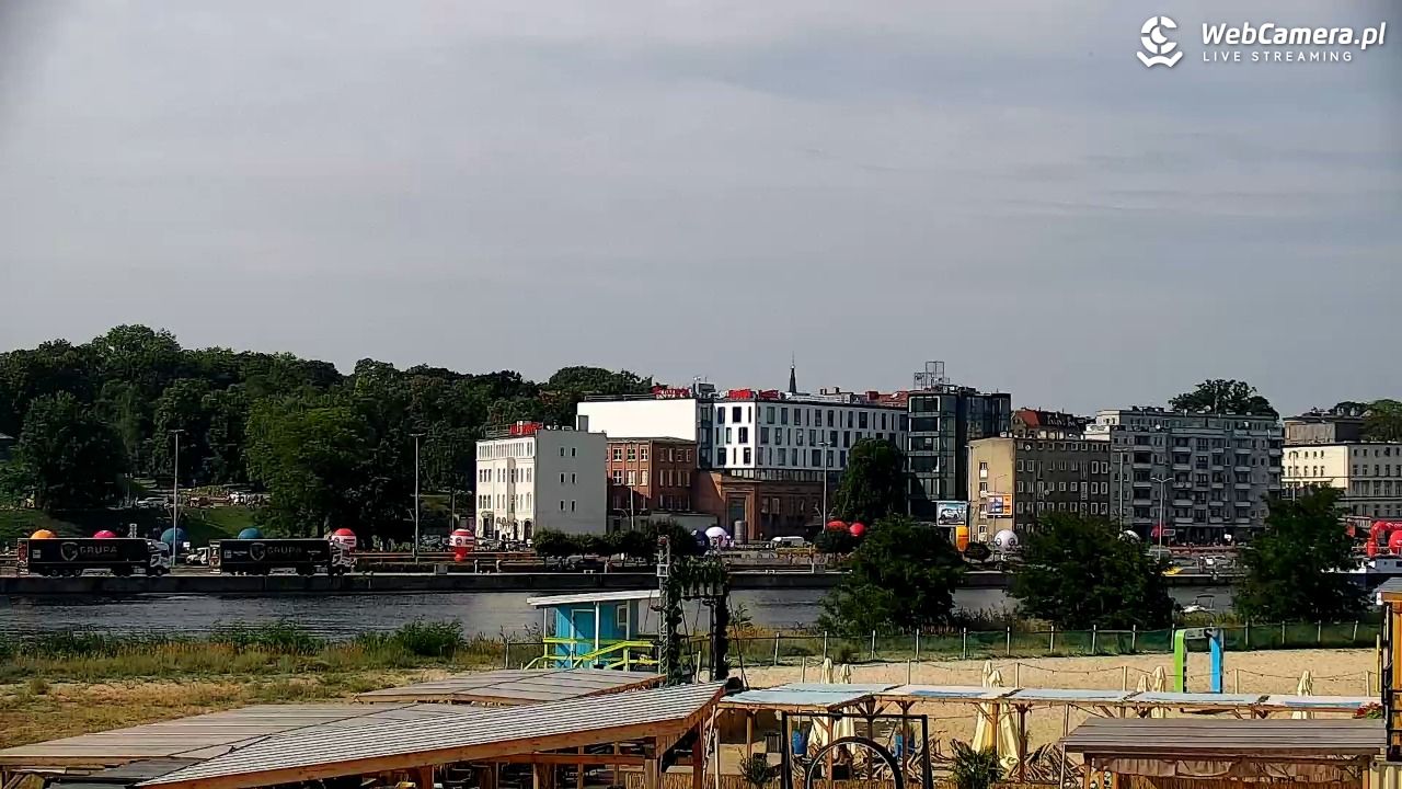 Widok na Bulwary Szczecińskie - 04 sierpień 2026, 16:03