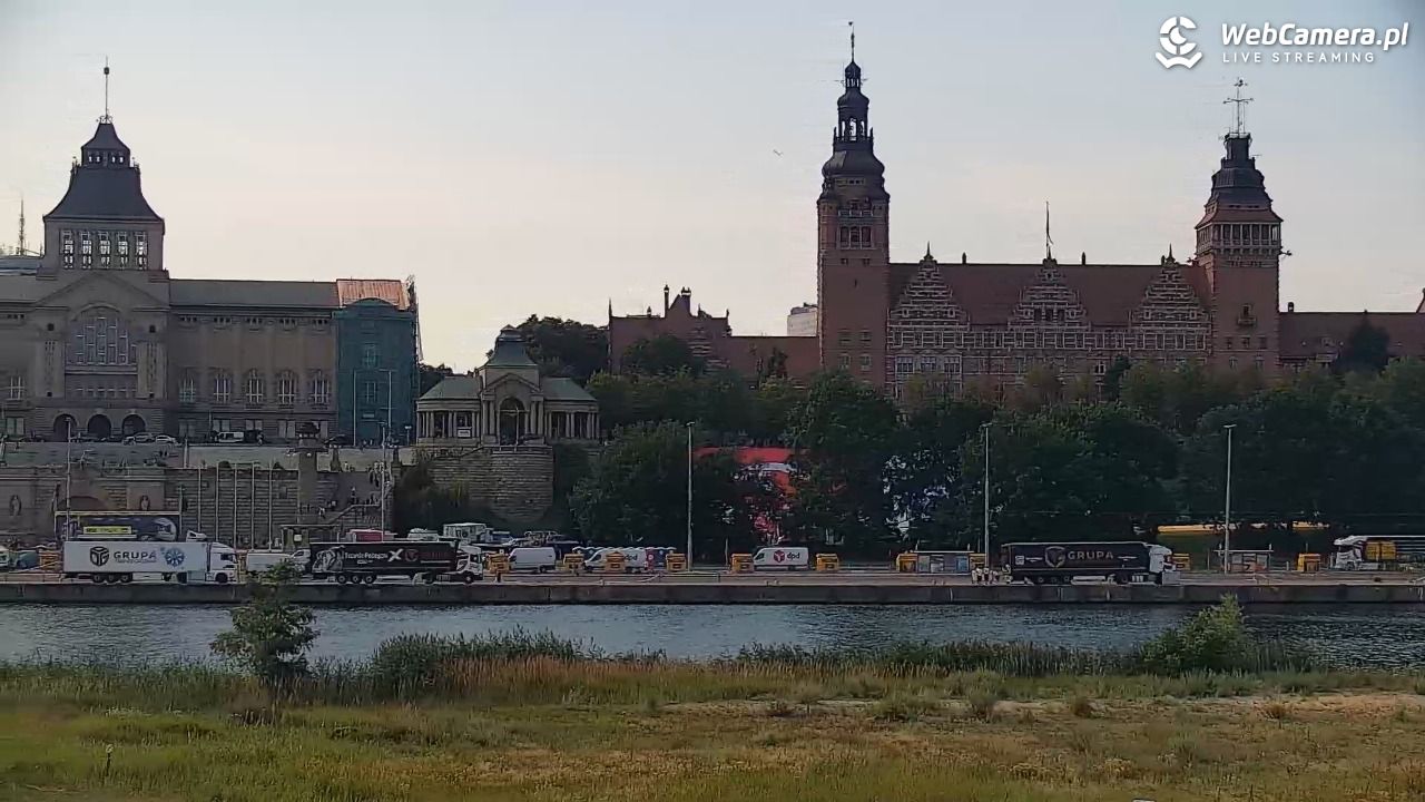 Widok na Bulwary Szczecińskie - 04 sierpień 2026, 17:14