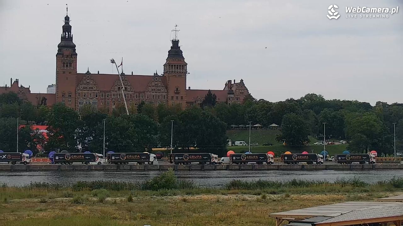 Widok na Bulwary Szczecińskie - 04 sierpień 2026, 15:15