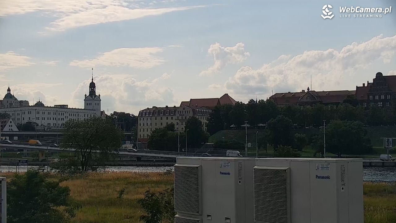 Widok na Bulwary Szczecińskie - 05 sierpień 2026, 16:36