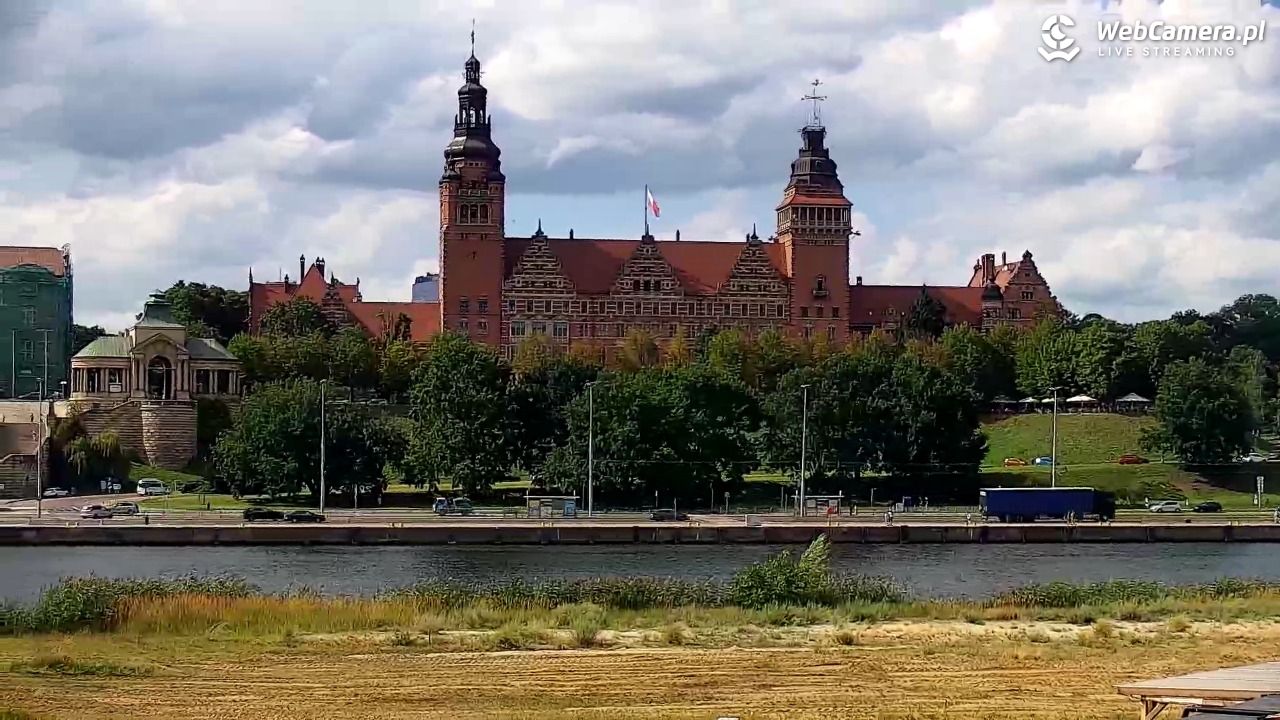 Widok na Bulwary Szczecińskie - 06 sierpień 2026, 15:32