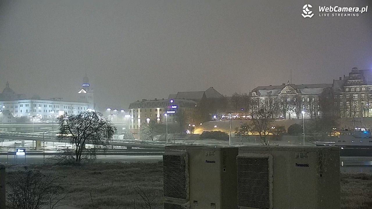 Widok na Bulwary Szczecińskie - 26 styczeń 2026, 20:59