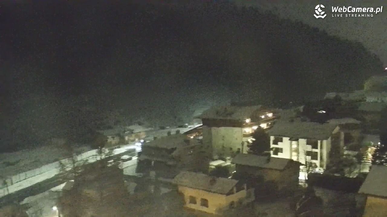 Szczyrk - widok na miasto - 31 styczeń 2026, 00:43