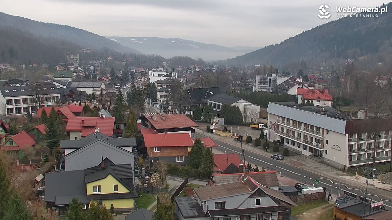 Szczyrk - widok na miasto - 02 kwiecień 2026, 09:19