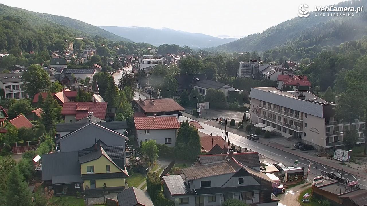Szczyrk - widok na miasto - 07 lipiec 2026, 07:13