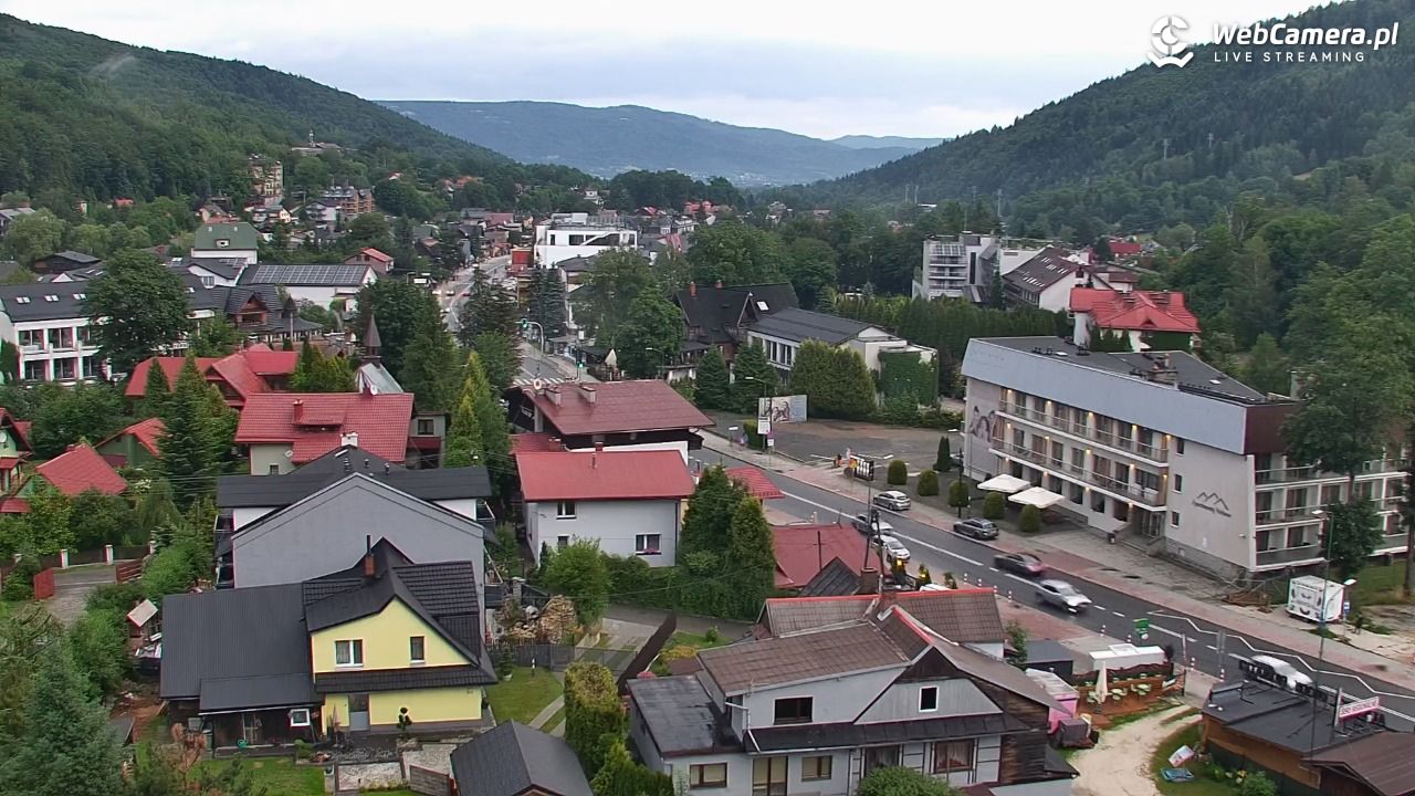 Szczyrk - widok na miasto - 07 lipiec 2026, 20:04