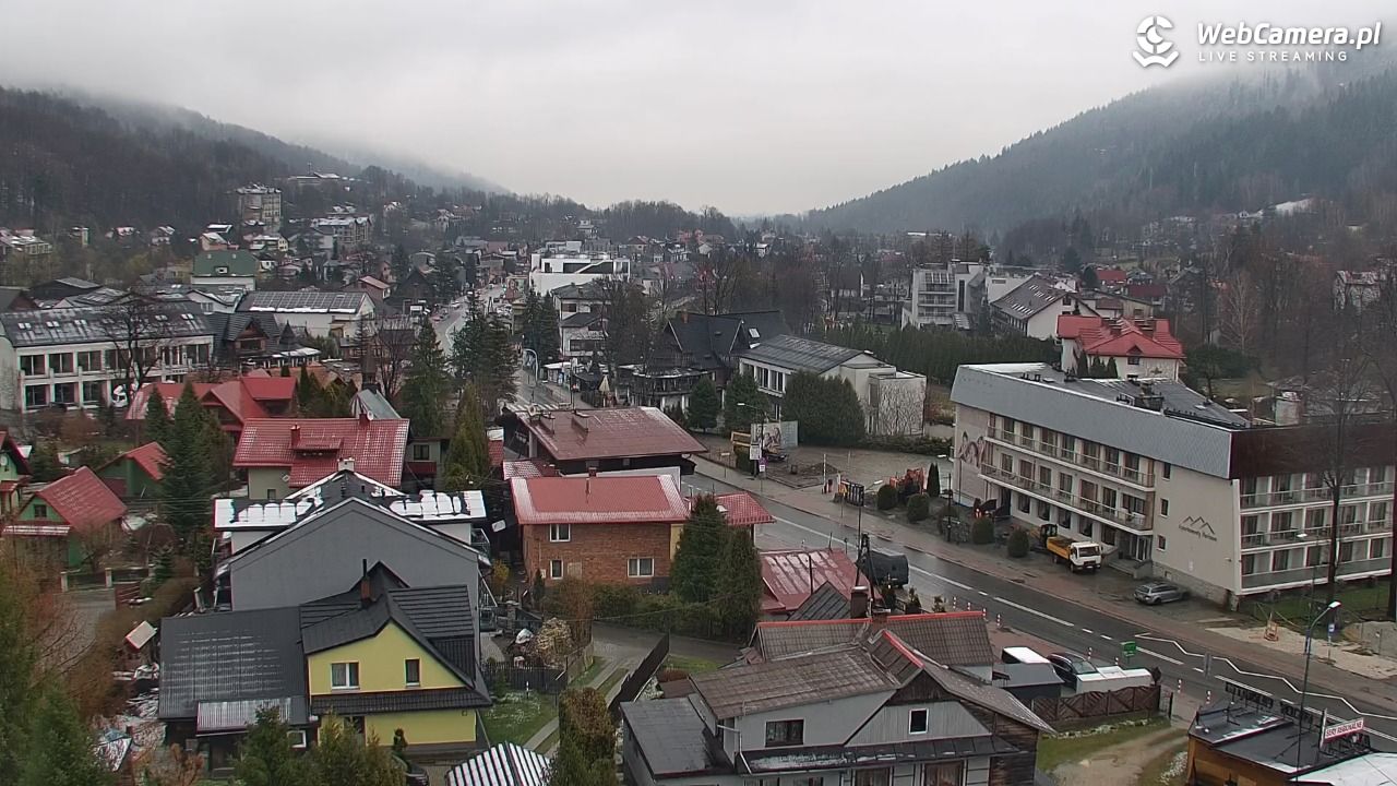Szczyrk - widok na miasto - 31 marzec 2026, 11:58