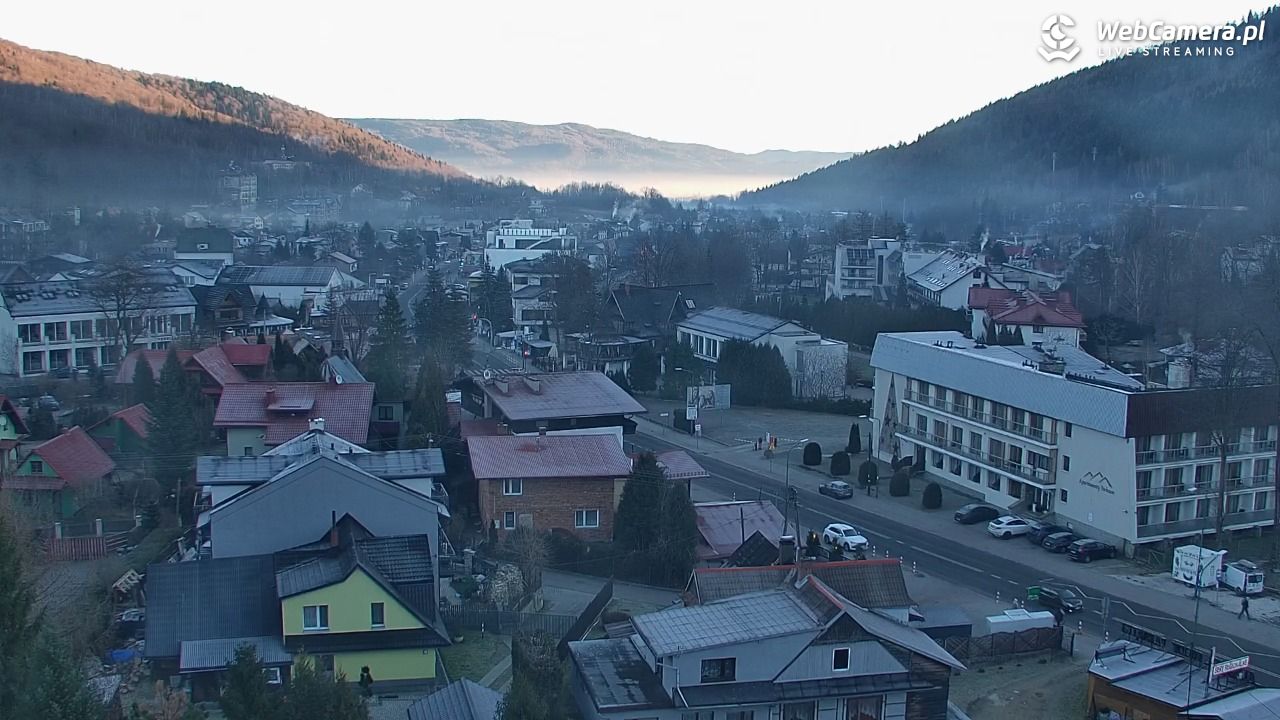 Szczyrk - widok na miasto - 13 grudzień 2025, 08:20