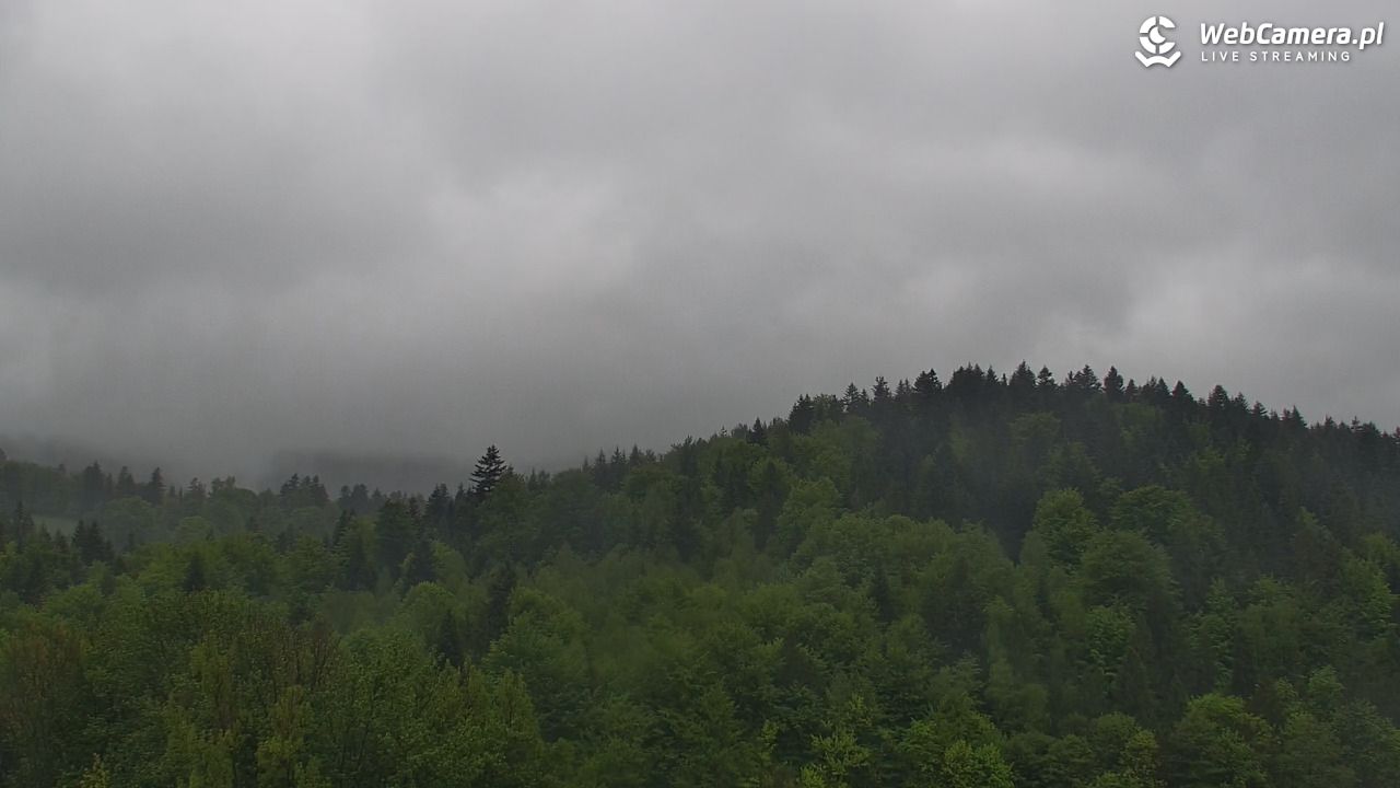 Szczyrk - widok na miasto - 17 maj 2026, 20:05