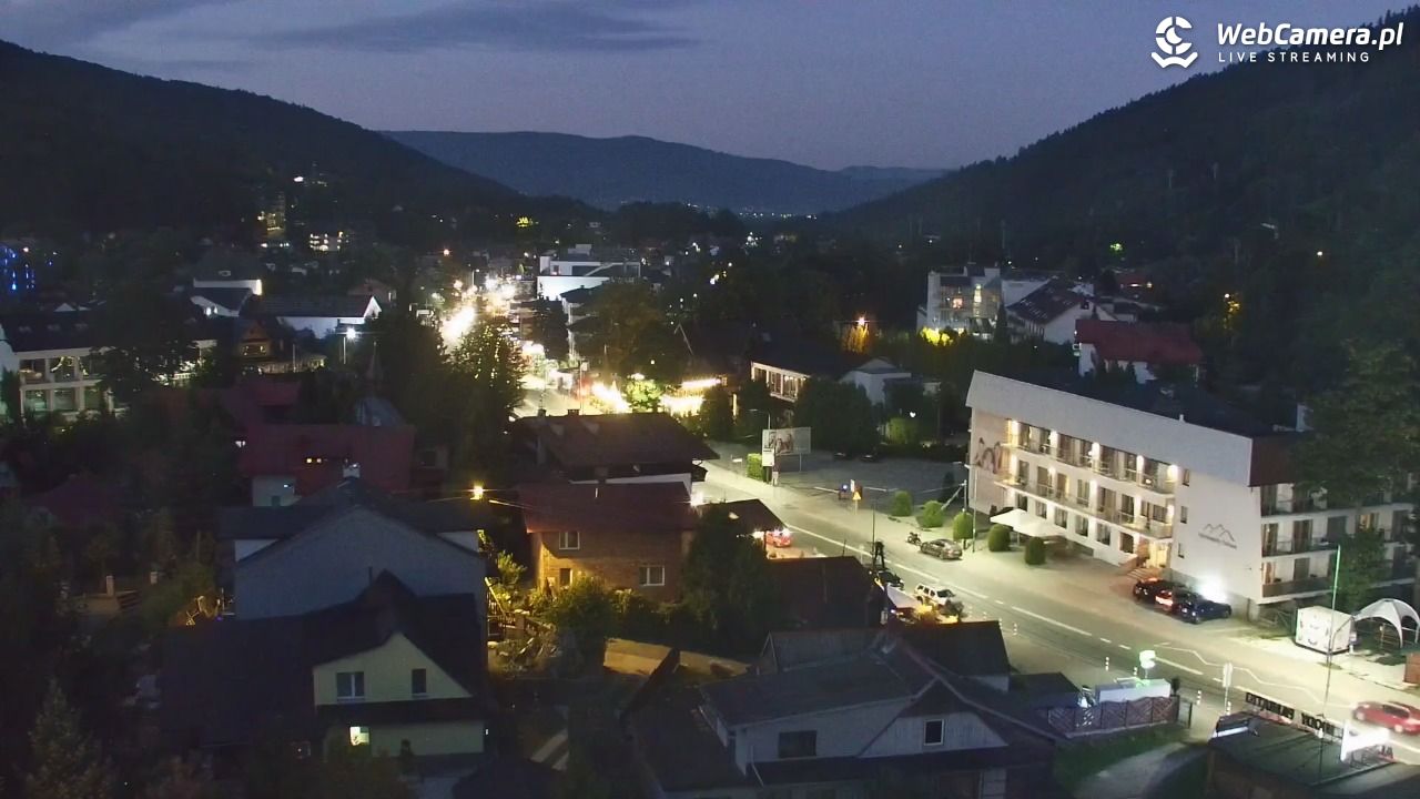 Szczyrk - widok na miasto - 19 sierpień 2025, 20:34