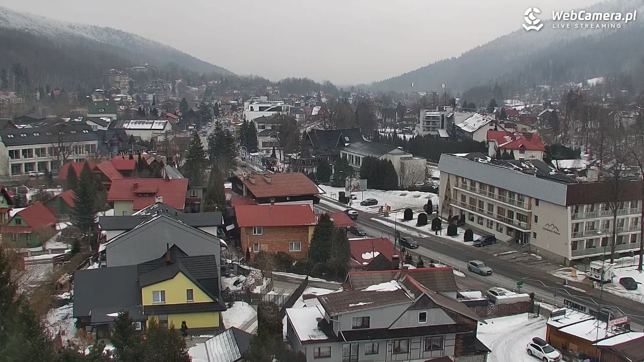Szczyrk - widok na miasto - 01 luty 2026, 12:34