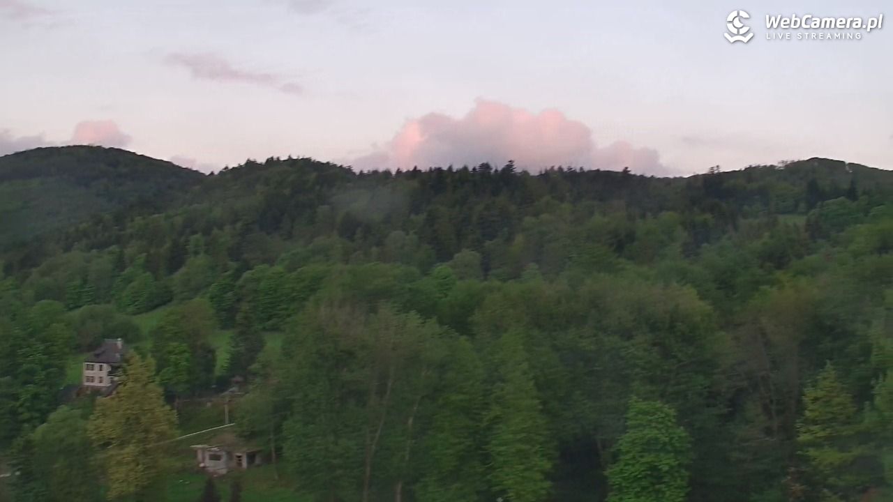 Szczyrk - widok na miasto - 21 maj 2026, 20:28