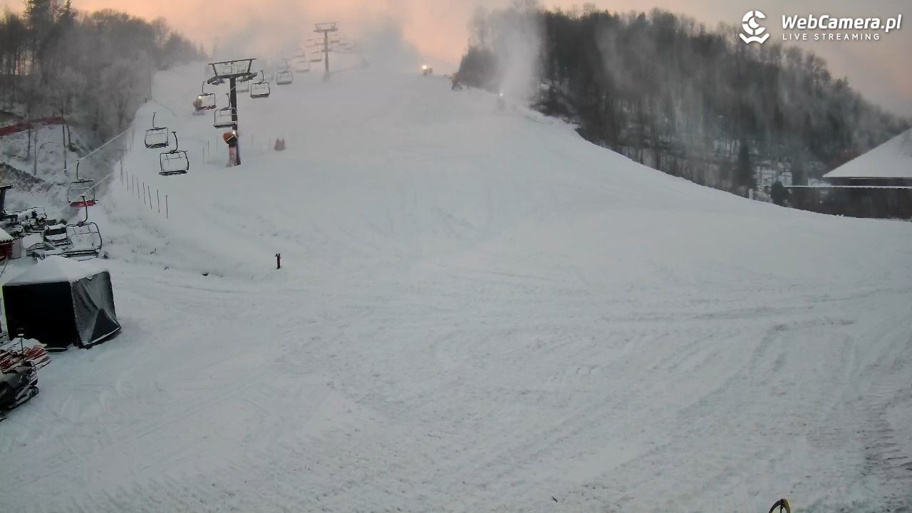 Szwajcaria Bałtowska - ośrodek narciarski - 07 styczeń 2026, 15:42