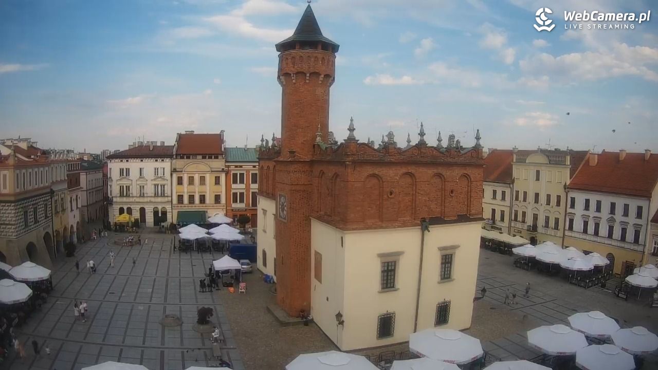 Rynek miejski w Tarnowie - 16 sierpień 2026, 17:49