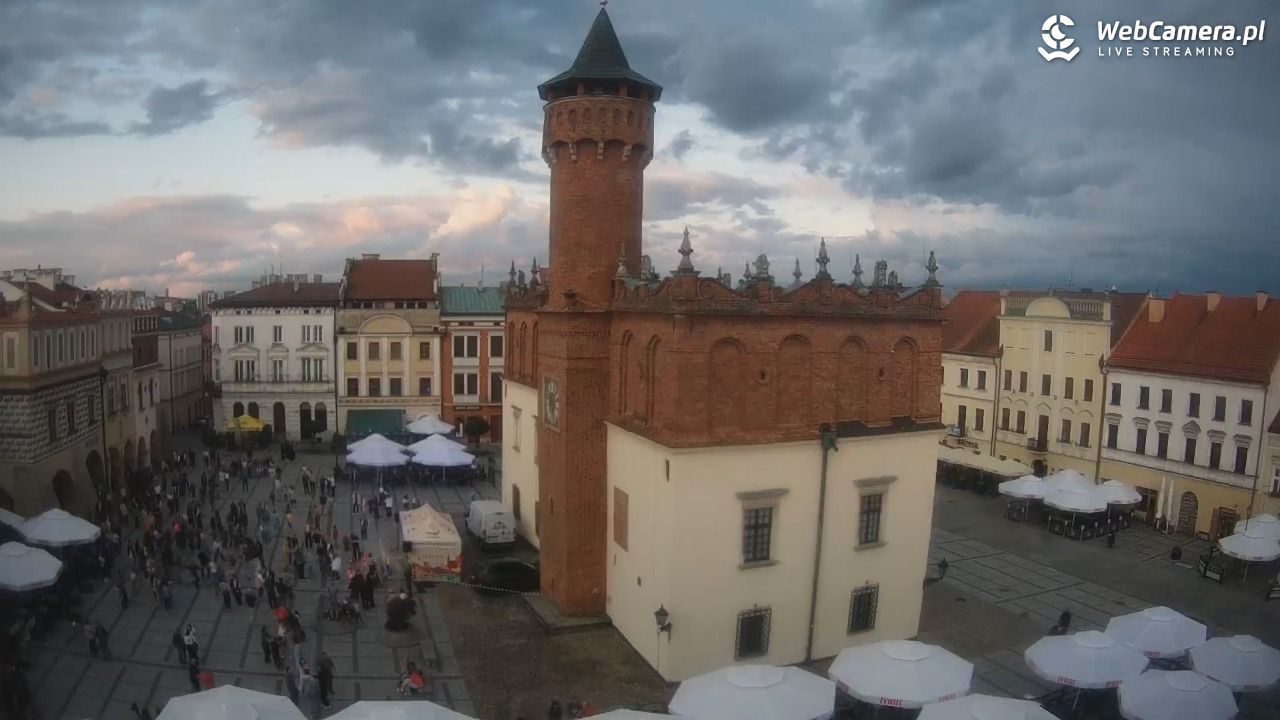 Rynek miejski w Tarnowie - 05 lipiec 2026, 20:15