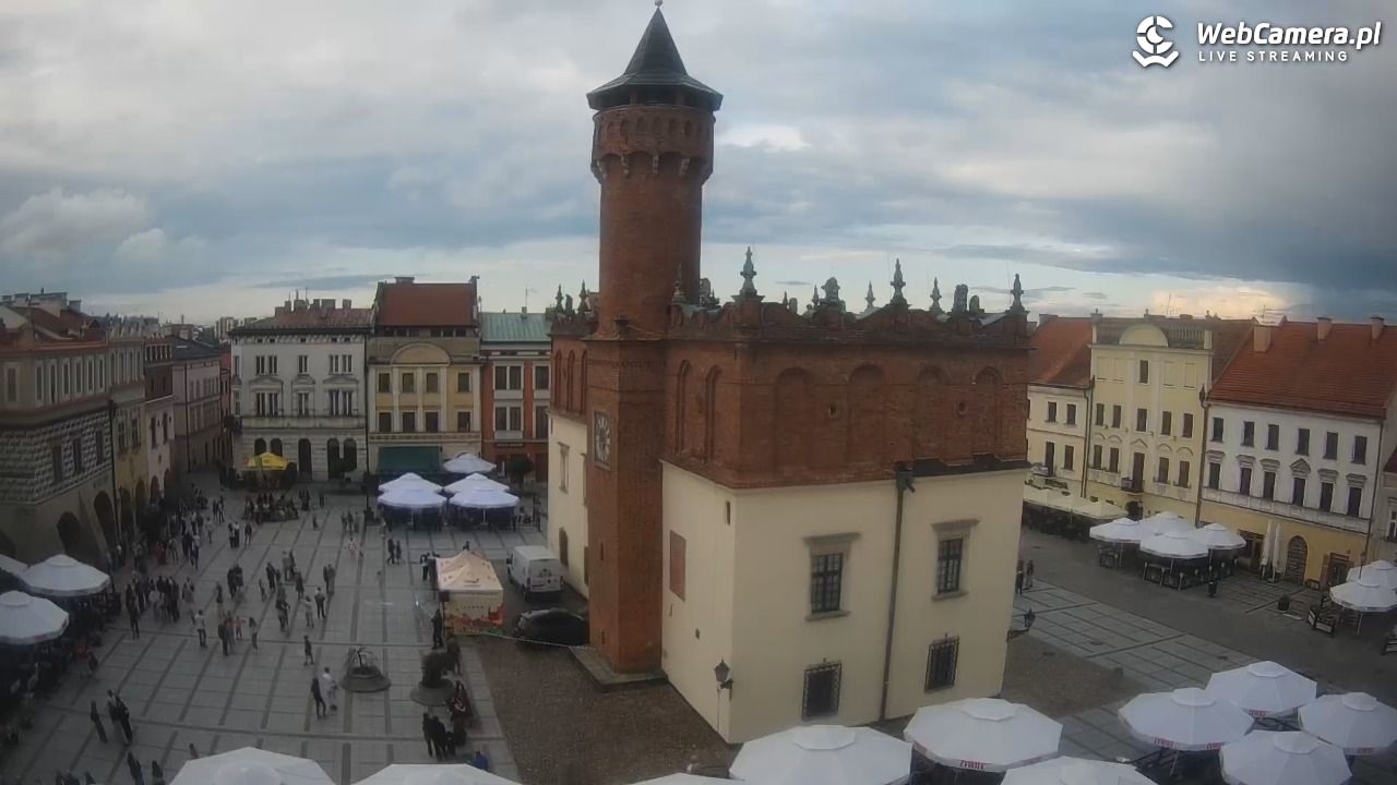 Rynek miejski w Tarnowie - 05 lipiec 2026, 19:11