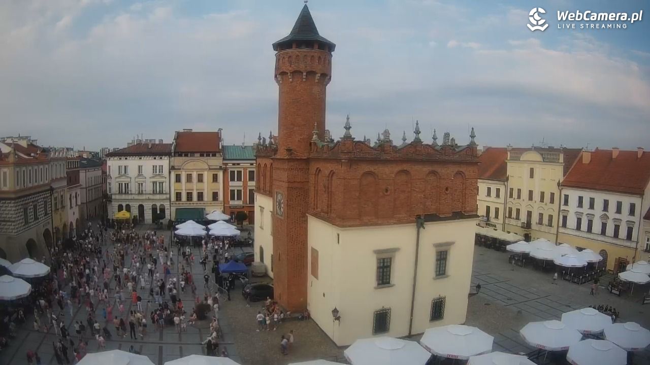 Rynek miejski w Tarnowie - 26 lipiec 2026, 19:23