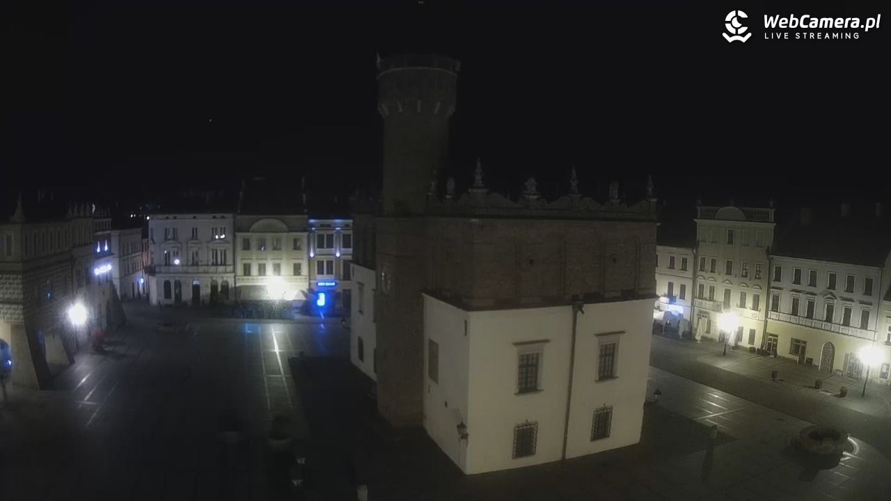 Rynek miejski w Tarnowie - 30 październik 2025, 21:59