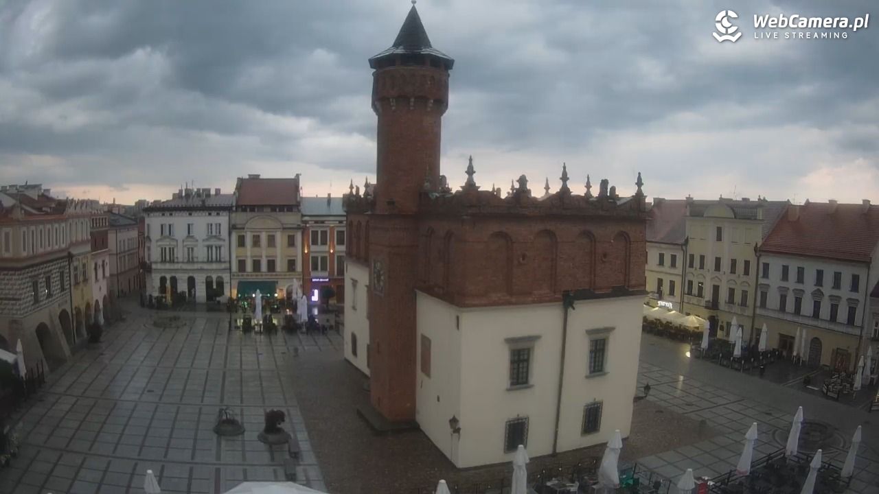 Rynek miejski w Tarnowie - 01 lipiec 2026, 20:07