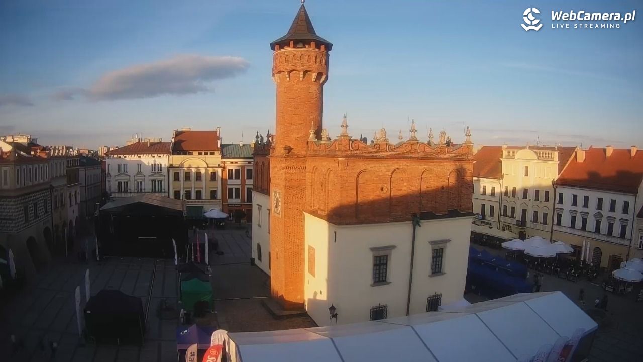 Rynek miejski w Tarnowie - 23 maj 2026, 19:34