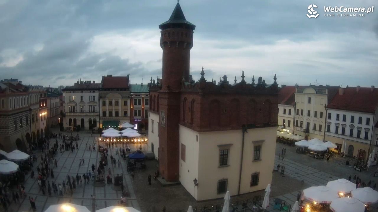 Rynek miejski w Tarnowie - 19 lipiec 2026, 20:45