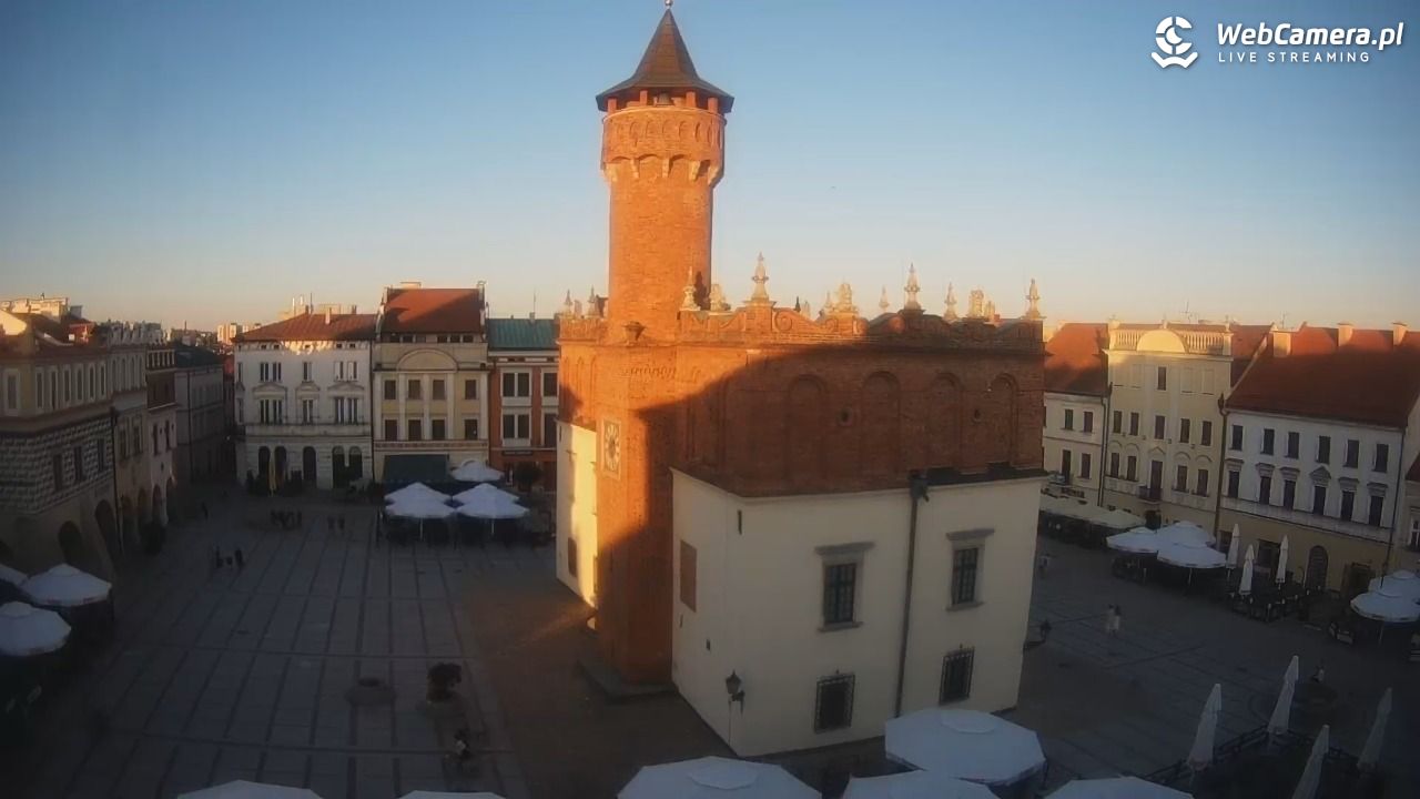 Rynek miejski w Tarnowie - 12 sierpień 2026, 19:29