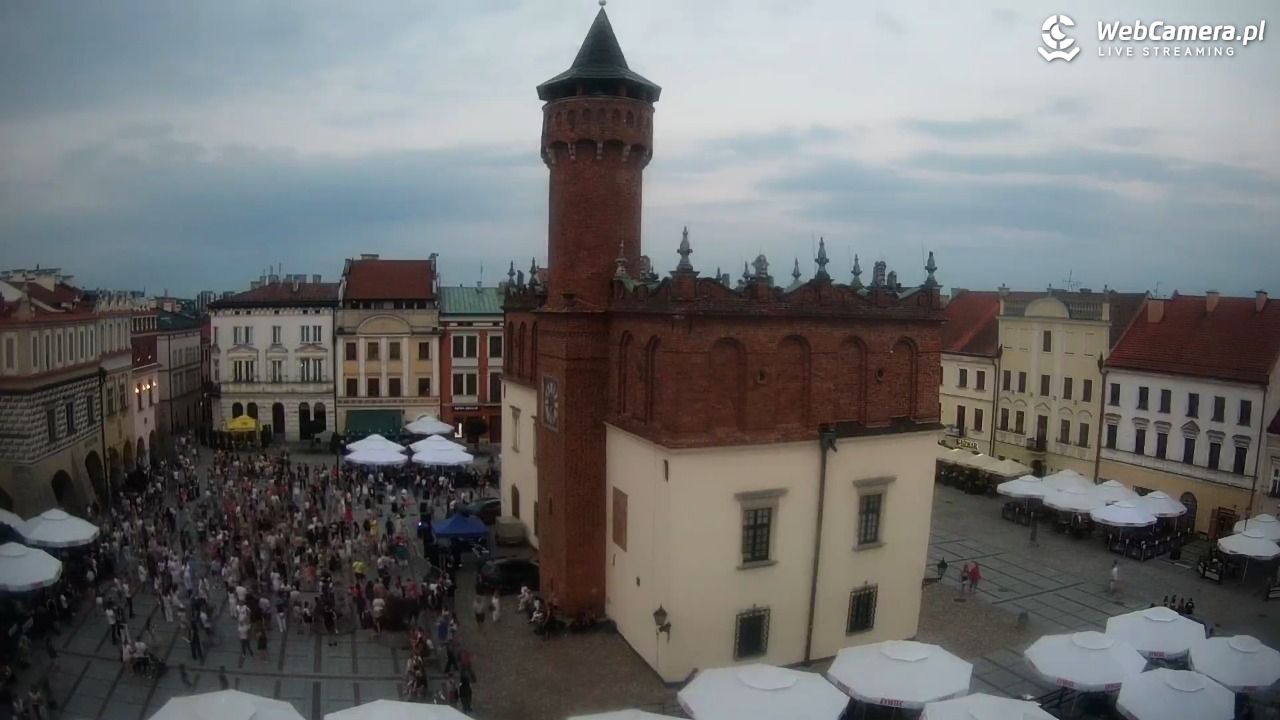Rynek miejski w Tarnowie - 26 lipiec 2026, 20:22