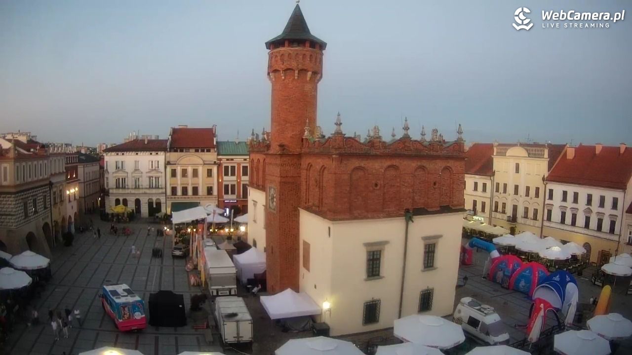 Rynek miejski w Tarnowie - 08 sierpień 2026, 20:27