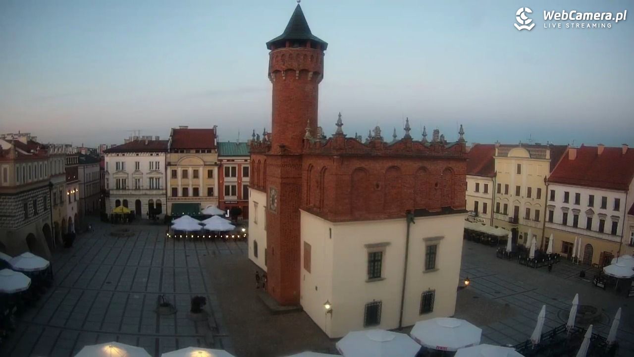 Rynek miejski w Tarnowie - 22 lipiec 2026, 20:36