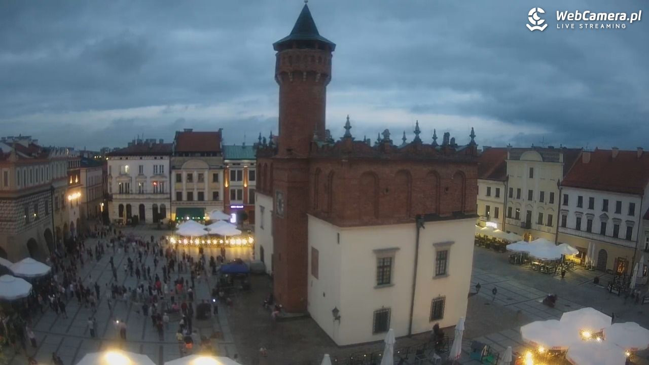 Rynek miejski w Tarnowie - 19 lipiec 2026, 20:56