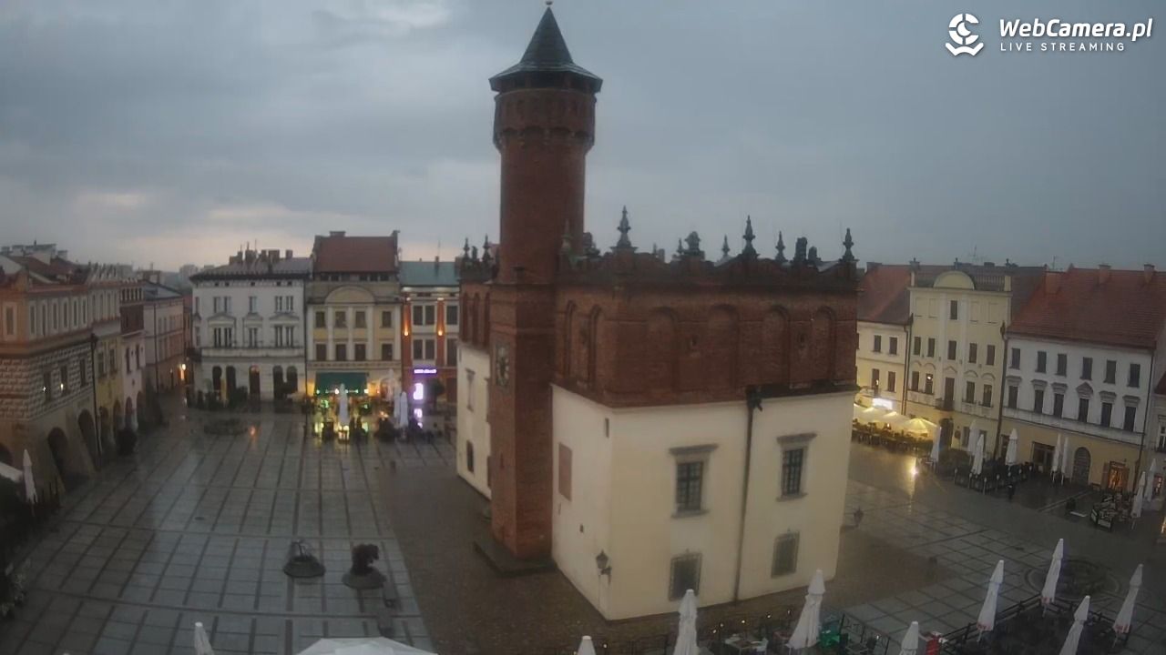 Rynek miejski w Tarnowie - 01 lipiec 2026, 20:25