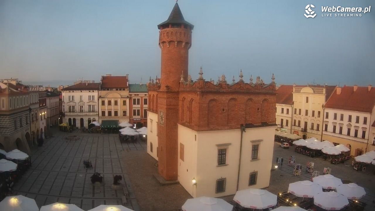 Rynek miejski w Tarnowie - 20 czerwiec 2025, 21:02