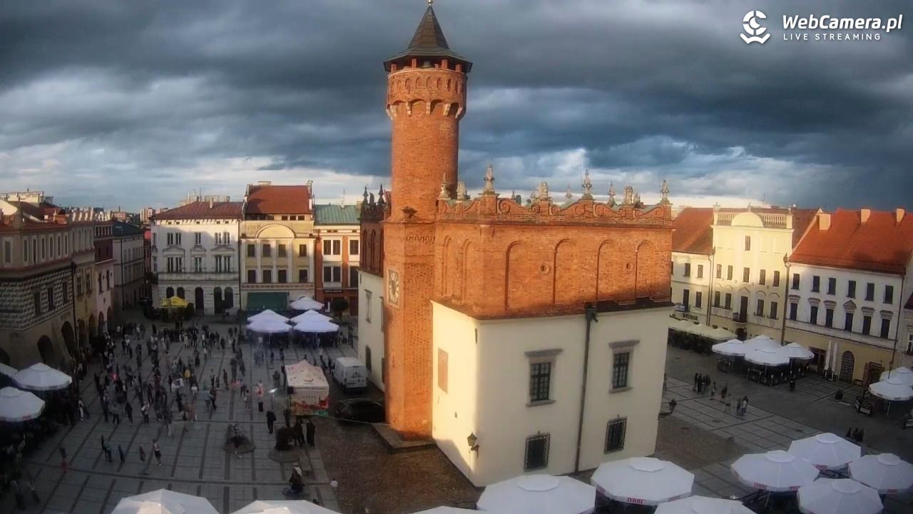 Rynek miejski w Tarnowie - 05 lipiec 2026, 19:44