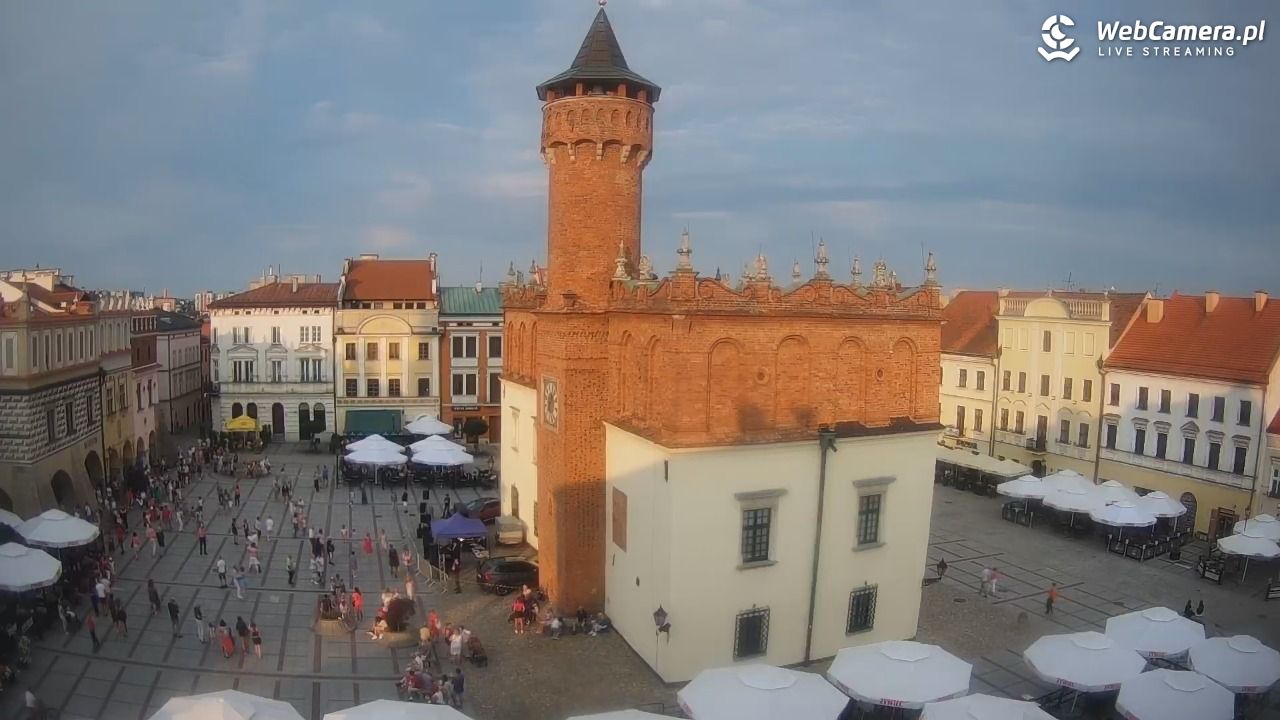 Rynek miejski w Tarnowie - 26 lipiec 2026, 19:06