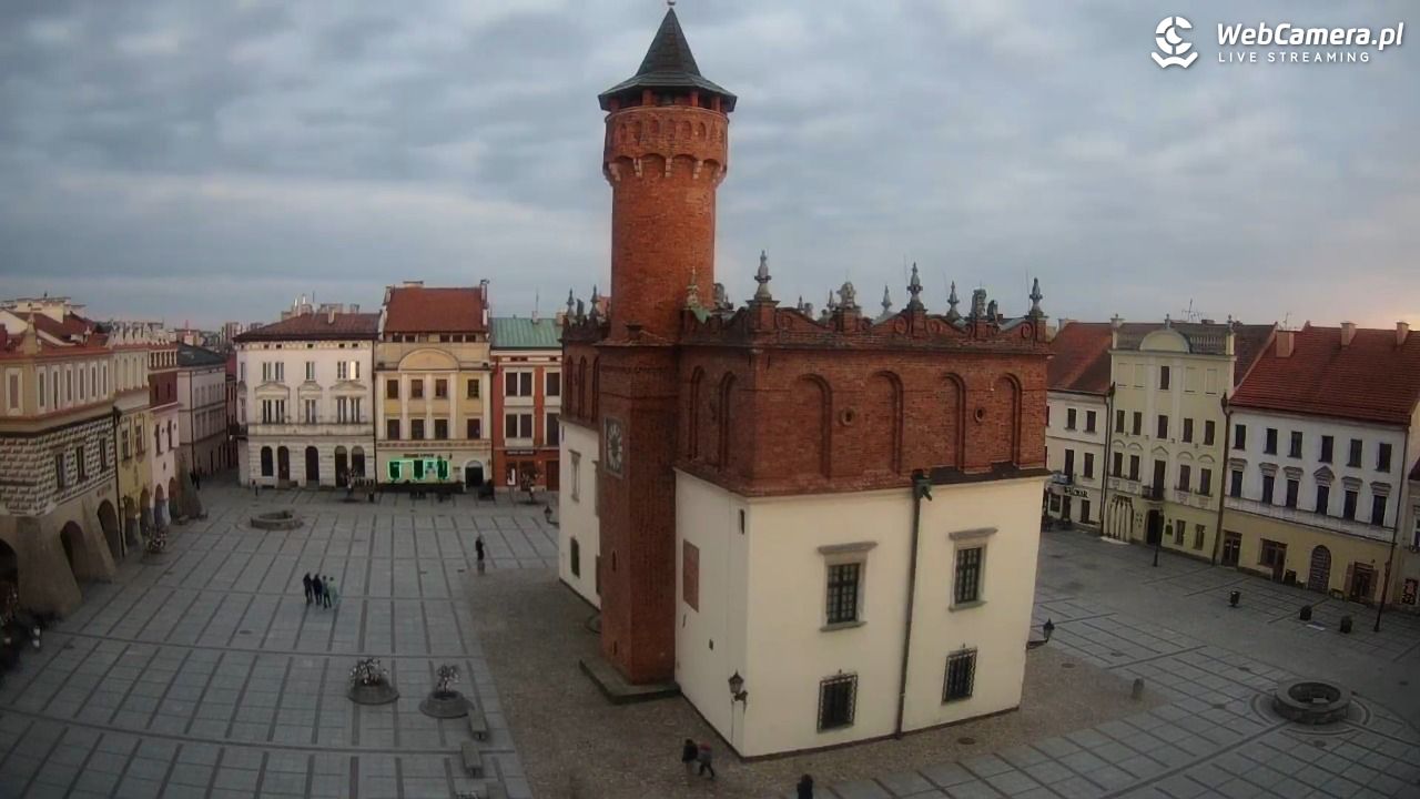 Rynek miejski w Tarnowie - 11 kwiecień 2026, 18:51