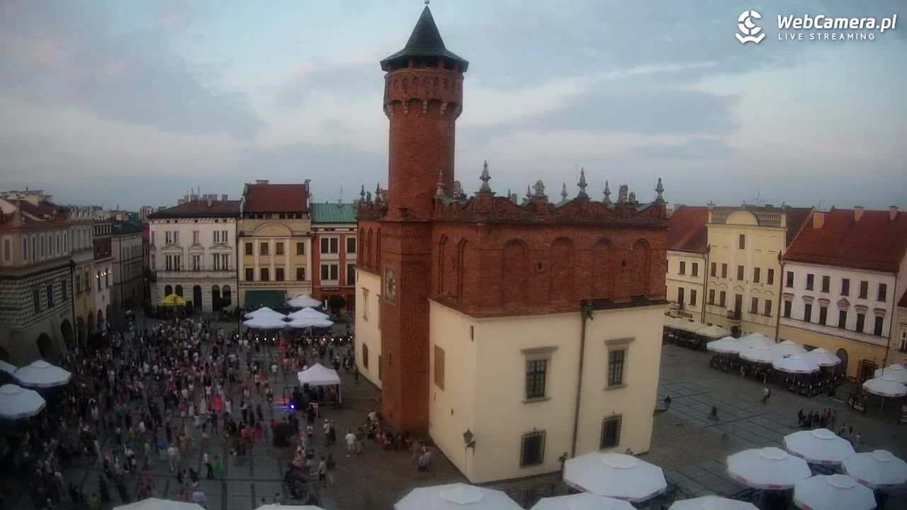 Rynek miejski w Tarnowie - 02 sierpień 2026, 20:04