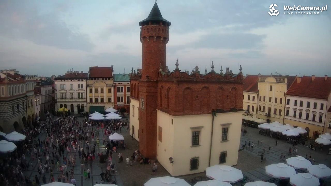 Rynek miejski w Tarnowie - 02 sierpień 2026, 20:05