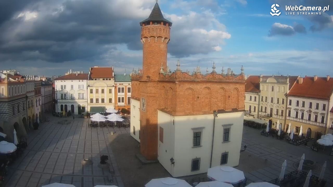 Rynek miejski w Tarnowie - 18 sierpień 2026, 18:15