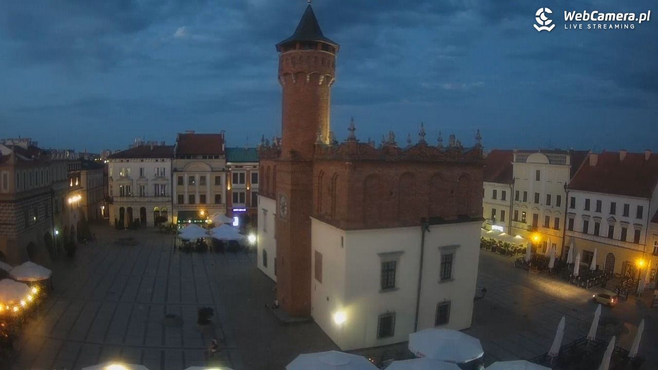 Rynek miejski w Tarnowie - 10 sierpień 2026, 20:33