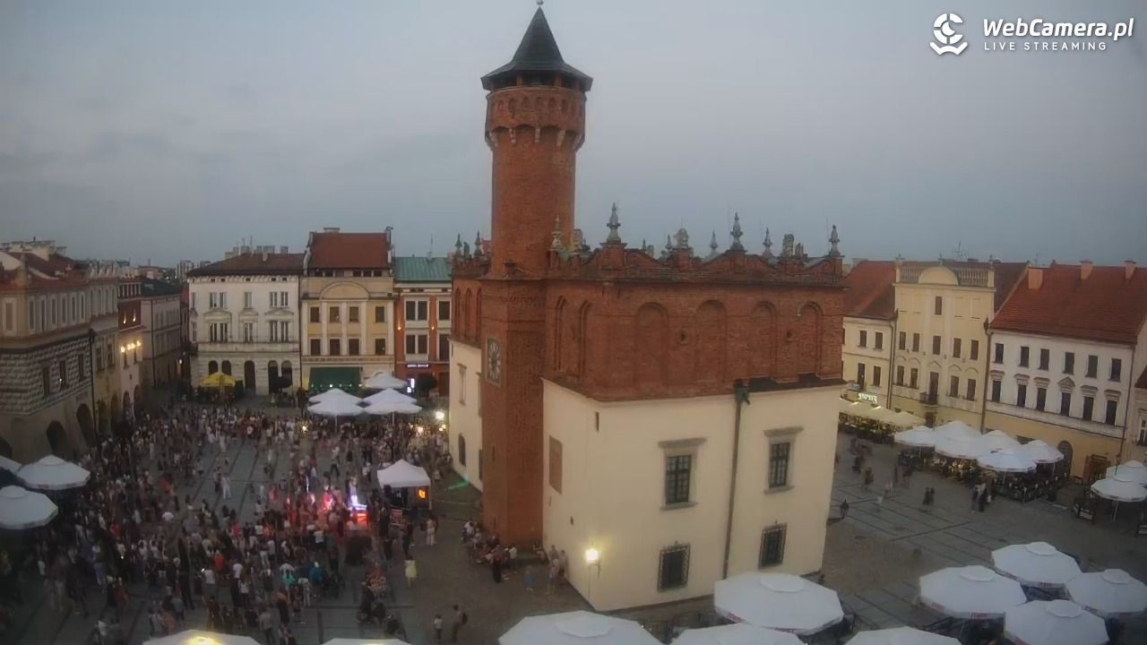 Rynek miejski w Tarnowie - 02 sierpień 2026, 20:35