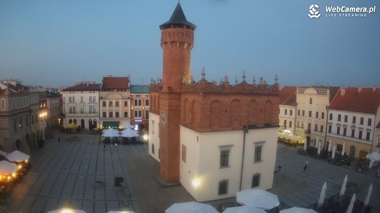 Rynek miejski w Tarnowie - 30 lipiec 2026, 20:49
