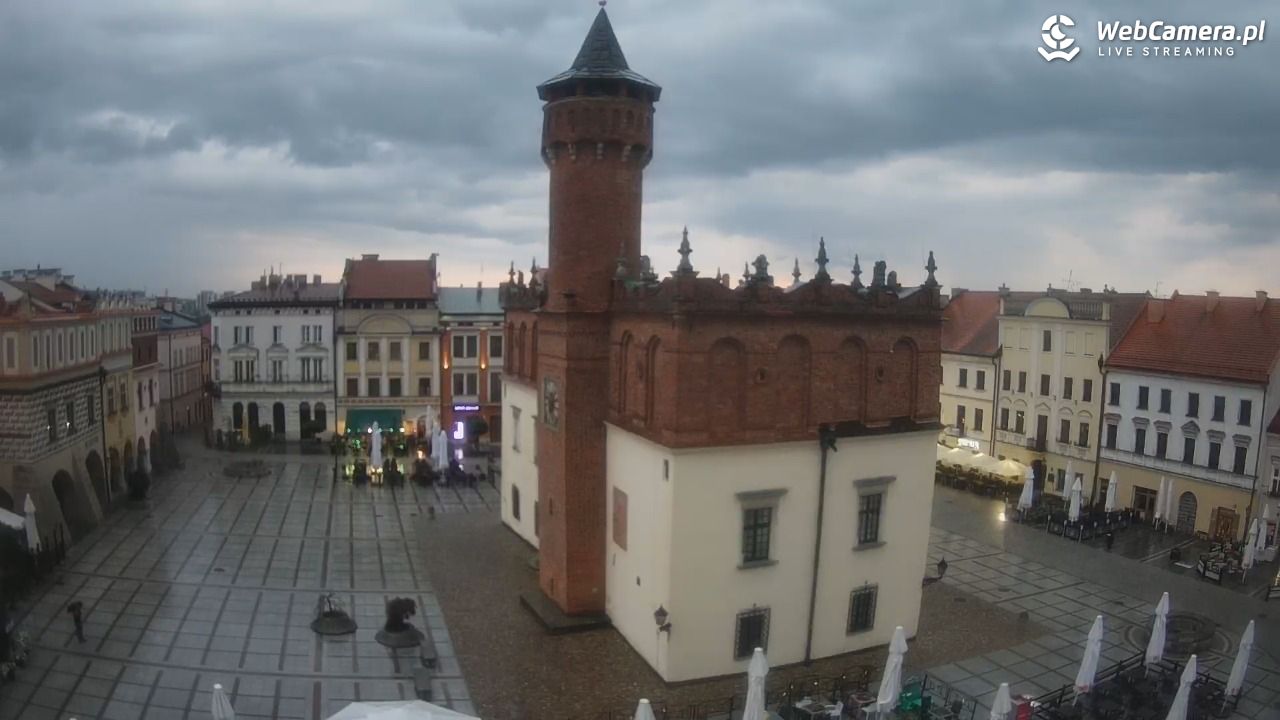 Rynek miejski w Tarnowie - 01 lipiec 2026, 20:15