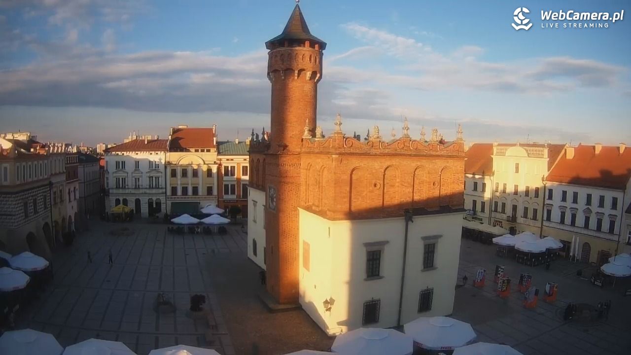 Rynek miejski w Tarnowie - 12 czerwiec 2026, 19:53