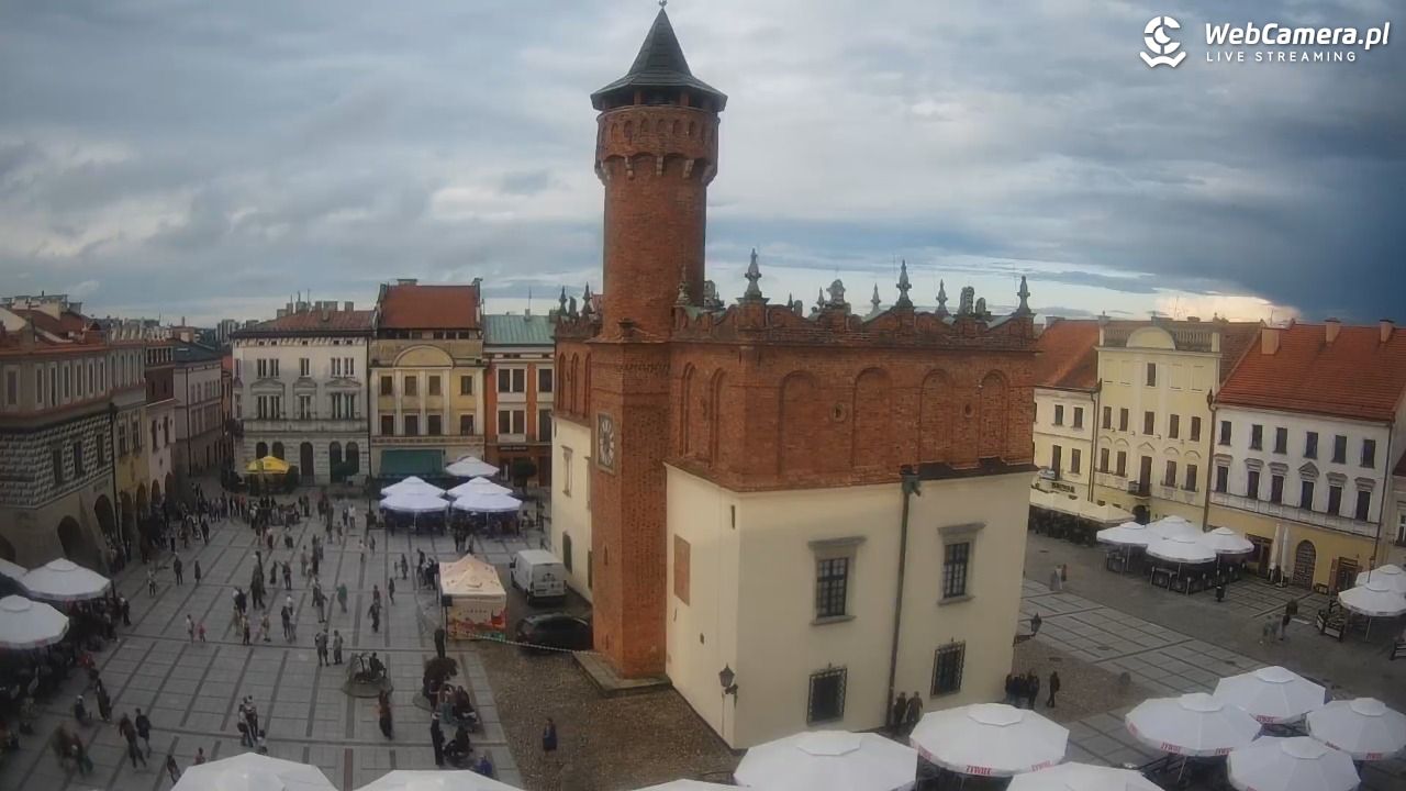 Rynek miejski w Tarnowie - 05 lipiec 2026, 19:21